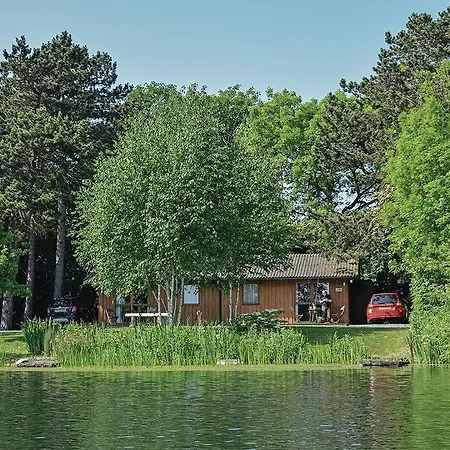 리조트 Lakeside Lodges *